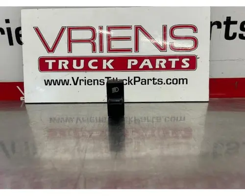Dash / Console Switch PACCAR  Vriens Truck Parts