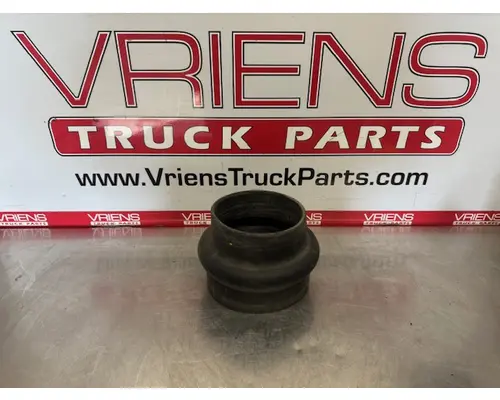 Radiator Core Support PACCAR  Vriens Truck Parts