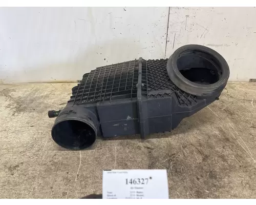 Air Cleaner PACCAR 579 West Side Truck Parts