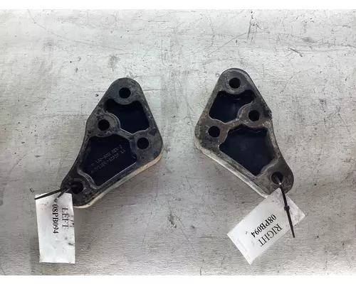 Paccar MX13 Engine Mounts