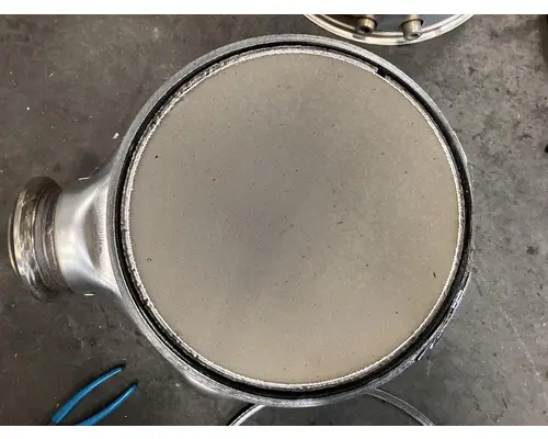 Paccar MX13 Exhaust DPF Assembly
