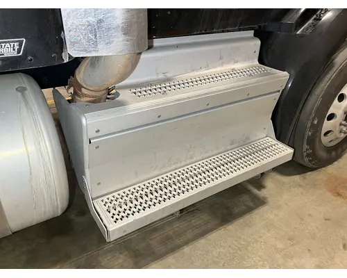 Paccar MX13 Exhaust DPF Assembly