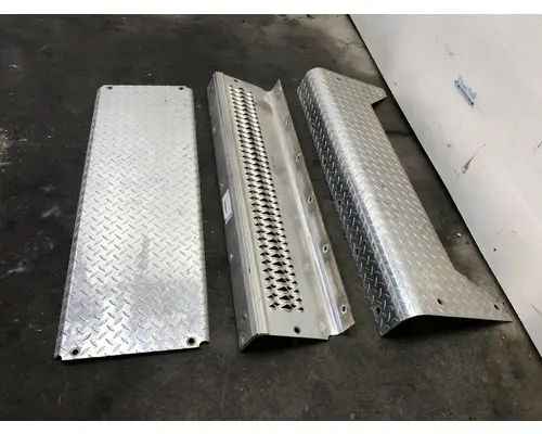 Paccar MX13 Exhaust DPF Assembly