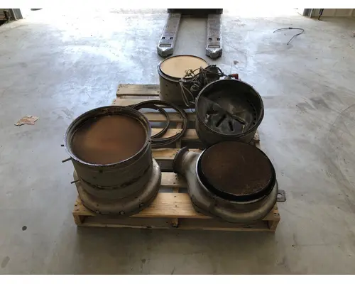 Paccar MX13 Exhaust DPF Assembly