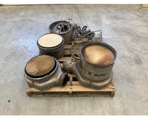 Paccar MX13 Exhaust DPF Assembly