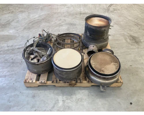 Paccar MX13 Exhaust DPF Assembly