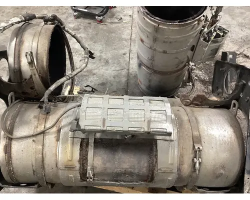 Paccar MX13 Exhaust DPF Assembly