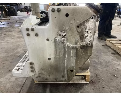 Paccar MX13 Exhaust DPF Assembly