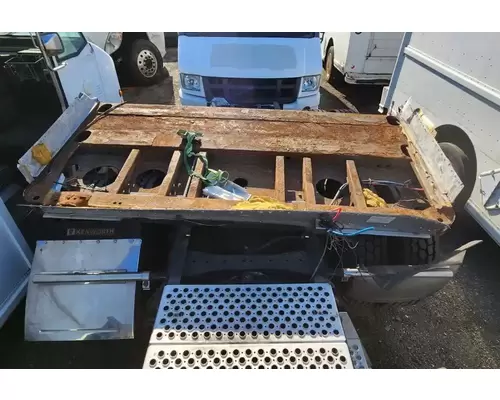 Cutoff Assembly (Housings & Suspension Only) PACCAR Other Complete Recycling Group LLC