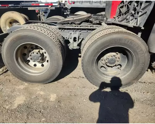 Cutoff Assembly (Housings & Suspension Only) PACCAR Other Complete Recycling Group LLC