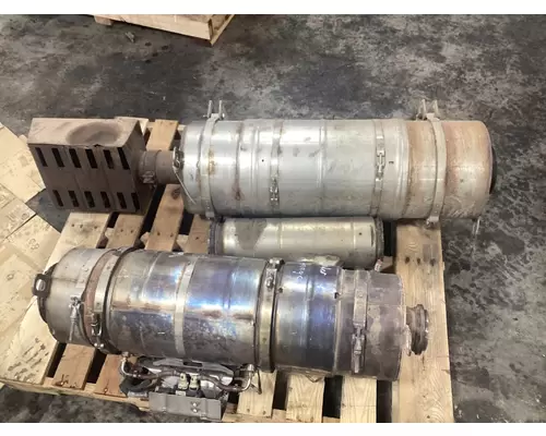 Paccar PX7 Exhaust DPF Assembly