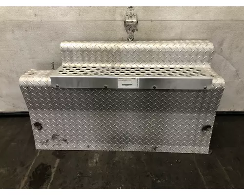 Paccar PX8 Exhaust DPF Assembly