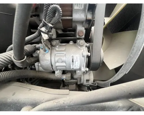 Air Conditioner Compressor PACCAR PX-7 DTI Trucks