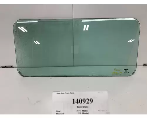 Back Glass PACCAR R44-1071 West Side Truck Parts