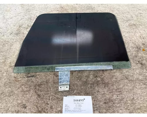 Door Glass, Front PACCAR R44-6015 West Side Truck Parts