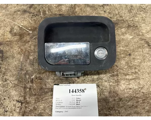 Door Handle PACCAR R56-1025R West Side Truck Parts