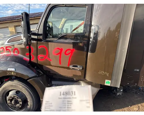 Door Assembly, Front PACCAR T680 West Side Truck Parts