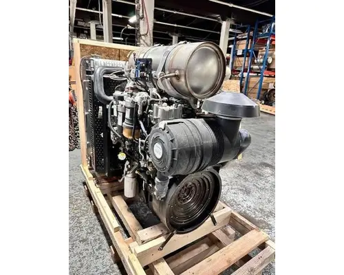 Perkins 1204E-E44TTA Engine Assembly