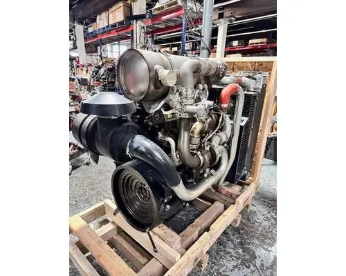 Perkins 1204E-E44TTA Engine Assembly