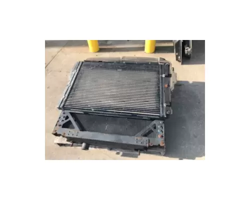 Radiator PETE 387 Stateline Truck Parts And Recycling Inc
