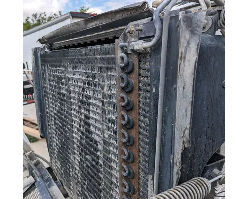 Cooling Assy. (Rad., Cond., ATAAC) PETERBILT  Vriens Truck Parts