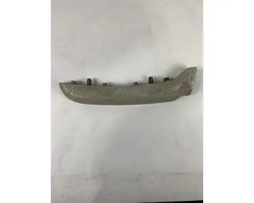 Fender Moulding PETERBILT  Hagerman Inc.