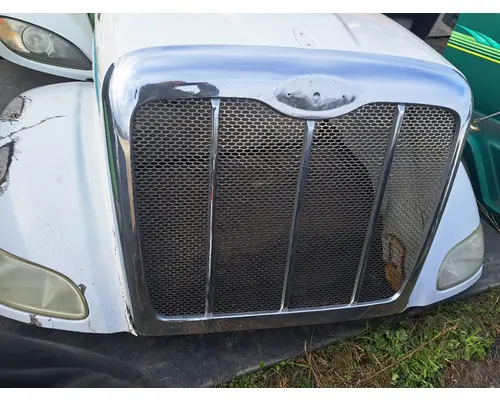 Hood PETERBILT  Truck Salvage International Inc