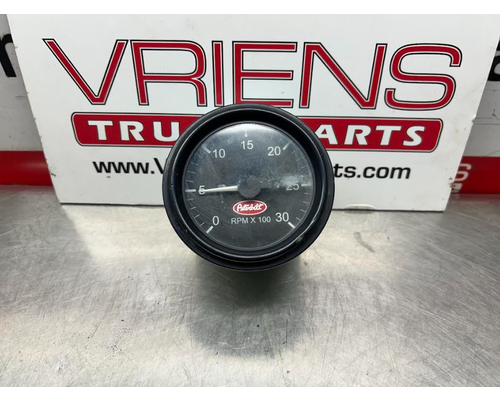 Tachometer PETERBILT  Vriens Truck Parts