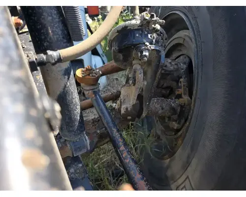 Peterbilt 200 Axle Assembly, Front (Steer)