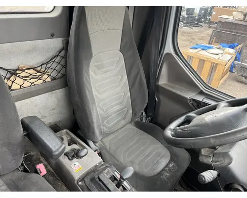 Seat, Front PETERBILT 210 DTI Trucks