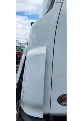 Peterbilt 220 Cowl