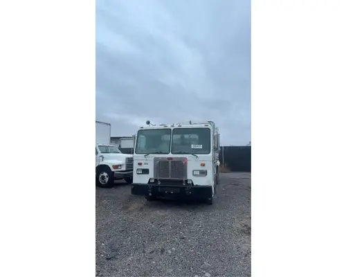 Peterbilt 320 Bumper Assembly, Front