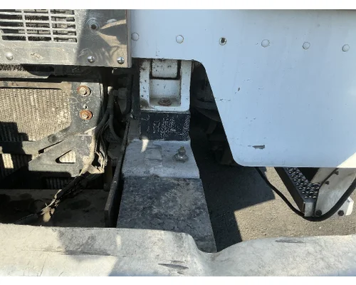 Bumper Bracket, Front PETERBILT 320 Geco - Fresno