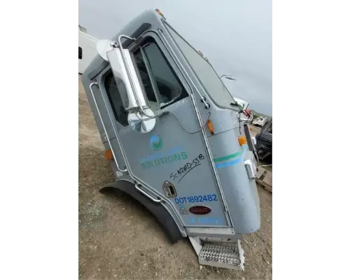 Peterbilt 320 Cab