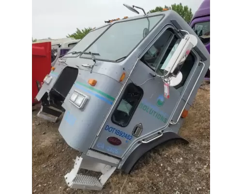 Cab Peterbilt 320 Garabedian Equipment Company