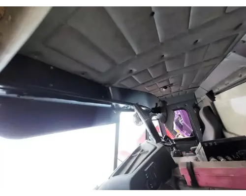 Peterbilt 320 Cab