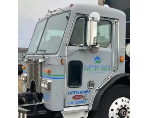 Cab Peterbilt 320 Garabedian Equipment Company