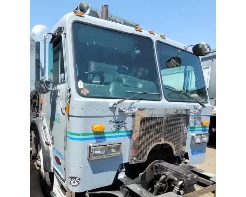 Peterbilt 320 Cab