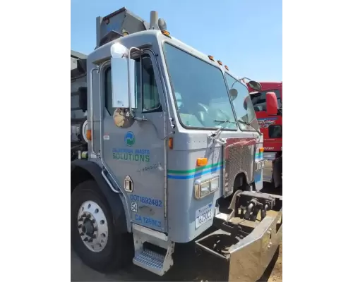 Peterbilt 320 Cab