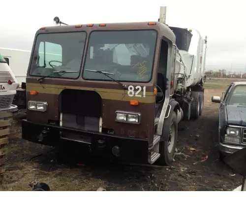 Peterbilt 320 Cab