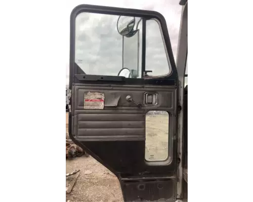 Peterbilt 320 Door Assembly, Front