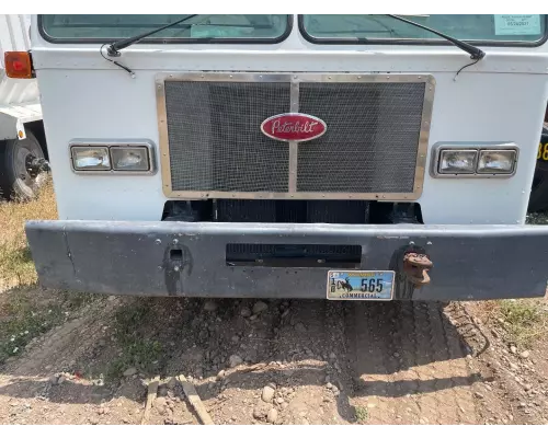 Peterbilt 320 Grille