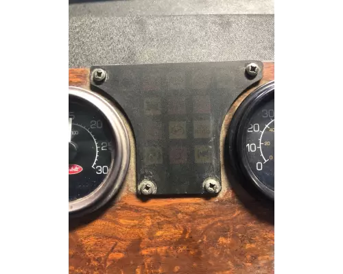 Peterbilt 320 Instrument Cluster