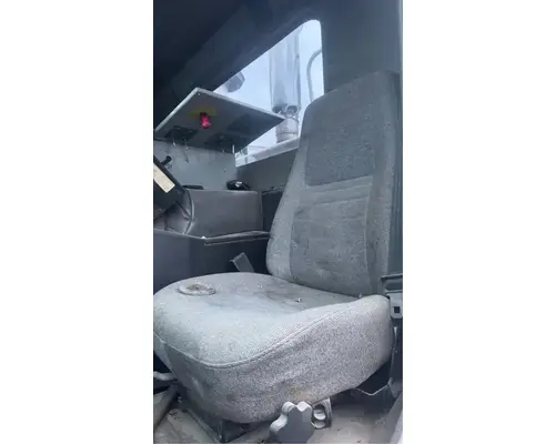 Peterbilt 320 Seat, Front