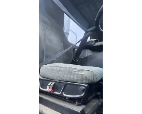 Peterbilt 320 Seat, Front