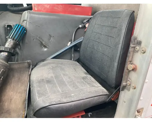 Seat, Front Peterbilt 320 Vander Haags Inc Dm