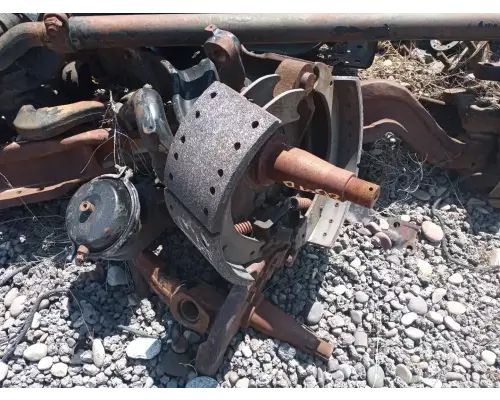 Peterbilt 320 Spindle  Knuckle, Front