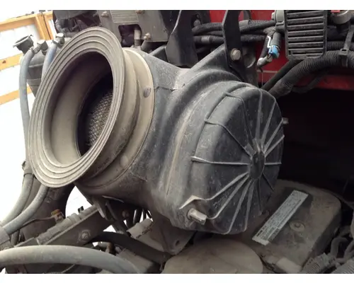 Peterbilt 325 Air Cleaner