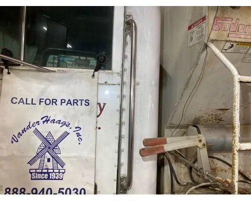 Body Parts, Misc. Peterbilt 330 Vander Haags Inc Sf