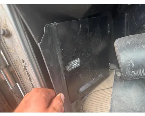 Interior Parts, Misc. Peterbilt 330 Vander Haags Inc Sf